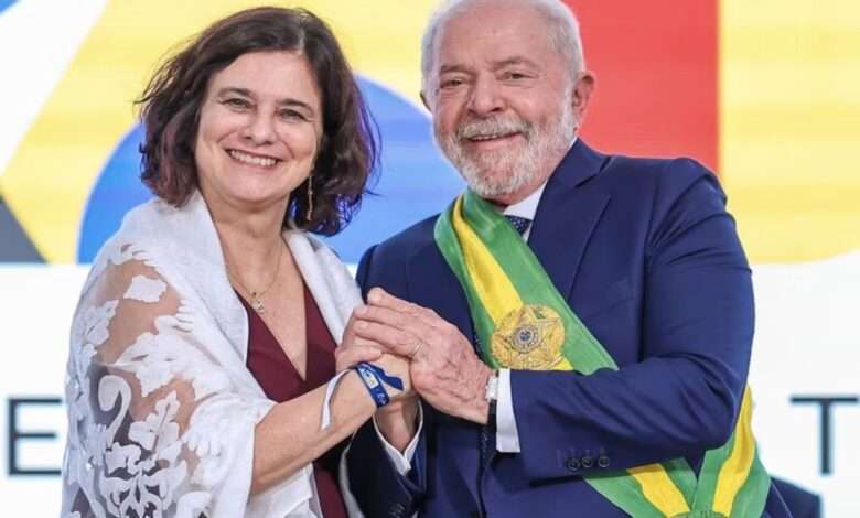 A Ministra Da Saúde, Nísia Trindade, E O Presidente Lula